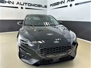 Ford Focus 2.3 ST Performance Recaro LED Leder Navi Bild 2