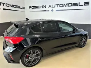 Ford Focus 2.3 ST Performance Recaro LED Leder Navi Bild 4