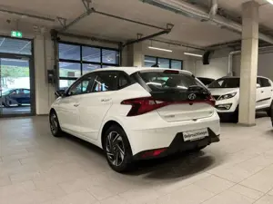 Hyundai i20 Intro Edition Mild-Hybrid Klima Rückfahrkamera Bild 3