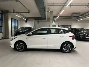 Hyundai i20 Intro Edition Mild-Hybrid Klima Rückfahrkamera Bild 2