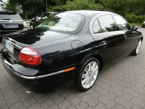 Jaguar S-Type 2.7 V6 Diesel Aut. Executive Leder EGSD Bild 2