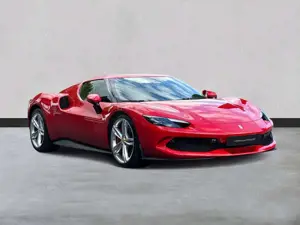 Ferrari 296 GTB *Embleme*Navi*PDC*Klima*Leder* Bild 5