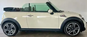 MINI Cooper S Cabrio Chilli Temp Leder Shz PDC Bild 2