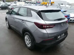 Opel Grandland X 1.2 - Klimaautomatik Sitzheizung Tempomat Radio US Bild 4