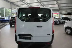 Ford Transit Custom Kombi 320 L1 (9 Sitzer) Bild 4