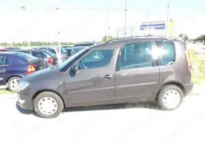 Skoda Roomster Family PDC Radio 1.Hand Klima HU AU Neu Bild 2