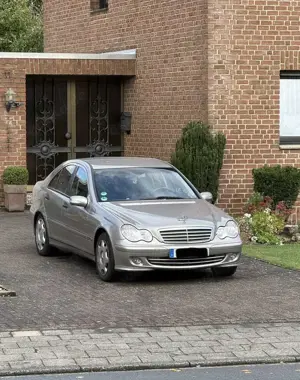 Mercedes-Benz C 180 C 180 Kompressor (203.046)