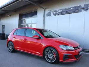Volkswagen Golf GTI VII BMT PERFORMANCE *LED*NAVI*CAM*ACC*STANDHEIZUNG