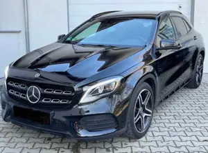 Mercedes-Benz GLA 200 AMG line Night Edition
