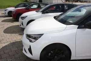 Opel Corsa 1.2 Turbo GS Weiß/Schwarz-Navi-Multi