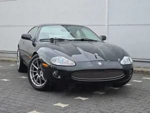 Jaguar XK8 V8