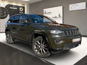 Jeep Grand Cherokee 3.0 CRD Limited Schiebedach Luft Bild 2
