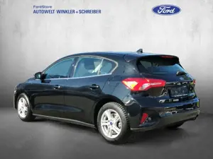 Ford Focus 1.0 EcoBoost Start-Stopp-System COOLCONNECT Bild 2