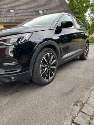 Opel Grandland X 1.2 Start/Stop Ultimate Bild 3
