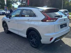 Mitsubishi Eclipse Cross Plus Select Hybrid 4WD Bild 2