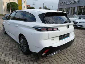 Peugeot 308 SW Allure 1.5 Blue-HDI FAP Metallic Bild 3