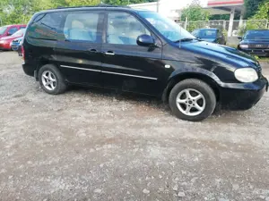 Kia Carnival Carnival II Diesel CRDi Aut. Skyline Bild 3