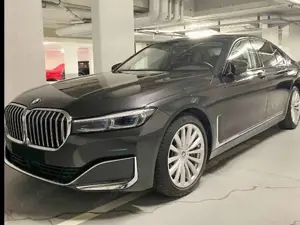 BMW 750 7er 750i xDrive