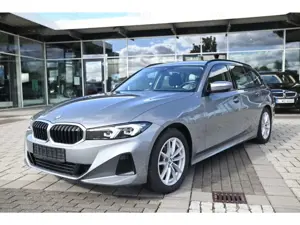 BMW 320 d Touring Navi LED Klimaauto SHz Apple CarP.
