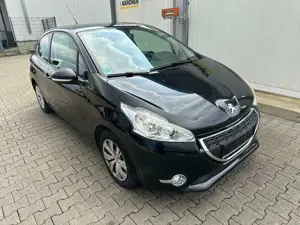Peugeot 208 Active (Hagelschaden)