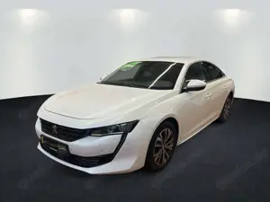 Peugeot 508 PureTech 180 Allure Navi Kamera ToterWinkel Bild 2