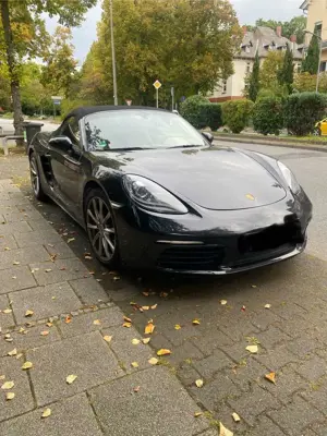 Porsche 718 neu bereift