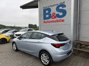 Opel Astra K Lim. 5-trg. Edition Start/Stop Bild 3