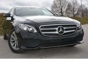 Mercedes-Benz E 220 d T-Model Avantgarde/Command/LED/TOP