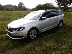 Skoda Octavia Octavia III Combi Diesel Combi 1.6 TDI Drive Bild 4