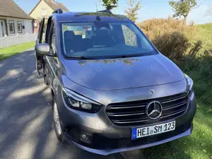 Mercedes-Benz T-Class T 180d
