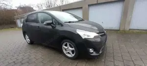 Toyota Verso Verso Diesel 2.2 D-CAT 7-Sitzer Life