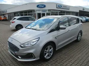 Ford S-Max S-MAX Titanium PDC + Kamera + Key Free