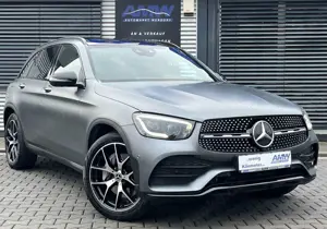 Mercedes-Benz GLC 300 AMG DESIGNO*NIGHTPAKET*AHK*PANO*STANDHEI