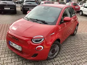 Fiat 500e RED 118PS 42kWh Voll-LED Sitzh. Bild 4