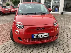 Fiat 500e RED 118PS 42kWh Voll-LED Sitzh. Bild 3