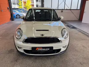 MINI Cooper S Xenon Sportauspuff Sitzheizung PDC Bild 2