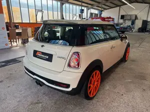 MINI Cooper S Xenon Sportauspuff Sitzheizung PDC Bild 5