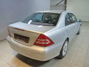 Mercedes-Benz C 230 C 230 (203.052) Bild 3