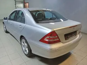 Mercedes-Benz C 230 C 230 (203.052) Bild 4