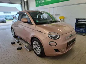 Fiat 500e 3+1 42 kWh 320 Km Reichweite  Navi - Klima
