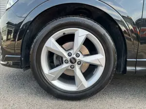 Audi Q3 35TDI AHK LED ACC NAV KAM SHZ VIRTUAL Bild 4