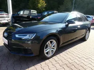 Audi A4 2.0 TDI*Automatik*Klima*SHZ*PDC*Navi*LED