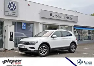 Volkswagen Tiguan 1.4 TSI AHK PANO DCC MATRIX PDC 110 kW (150 PS)...