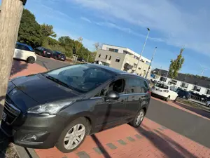 Peugeot 5008 5008 Diesel BlueHDI 120 Stop Bild 3