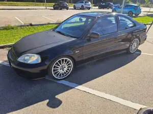 Honda Civic Coupe 1.6i LS
