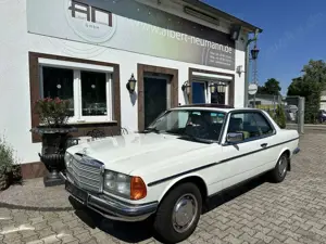 Mercedes-Benz 230 W123C 230CE
