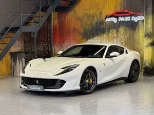 Ferrari 812 6.5 V12 Superfast FULL CARBON~LIFT~DISPLAY~