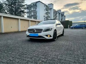 Mercedes-Benz A 180 A-Klasse Diesel CDI 7G-DCT Style