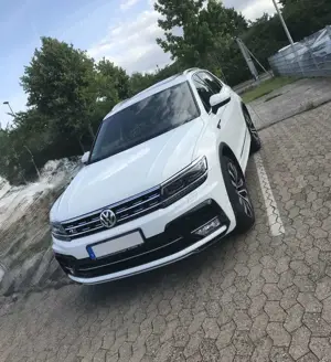 Volkswagen Tiguan Tiguan R-Line Diesel 2.0 TDI 4Motion DSG | CarPlay
