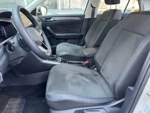 Volkswagen T-Roc 1.5 TSI DSG Style Bild 4